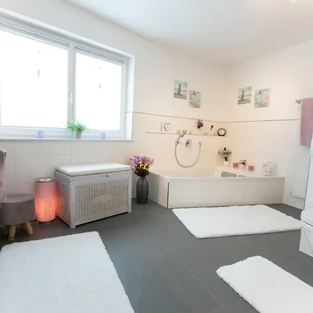 Amethyst Und Rosenquarz Apartment